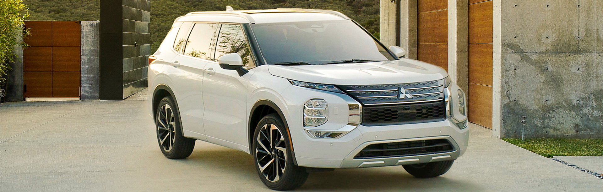 A Buyer’s Guide for the 2022 Mitsubishi Outlander