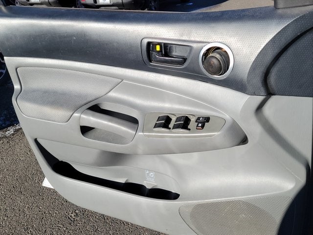 2006 Toyota Tacoma Base V6