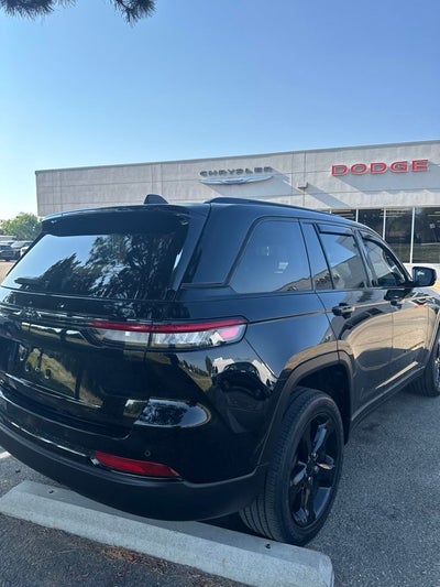 2022 Jeep Grand Cherokee Altitude