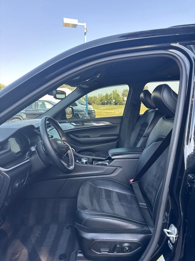2022 Jeep Grand Cherokee Altitude