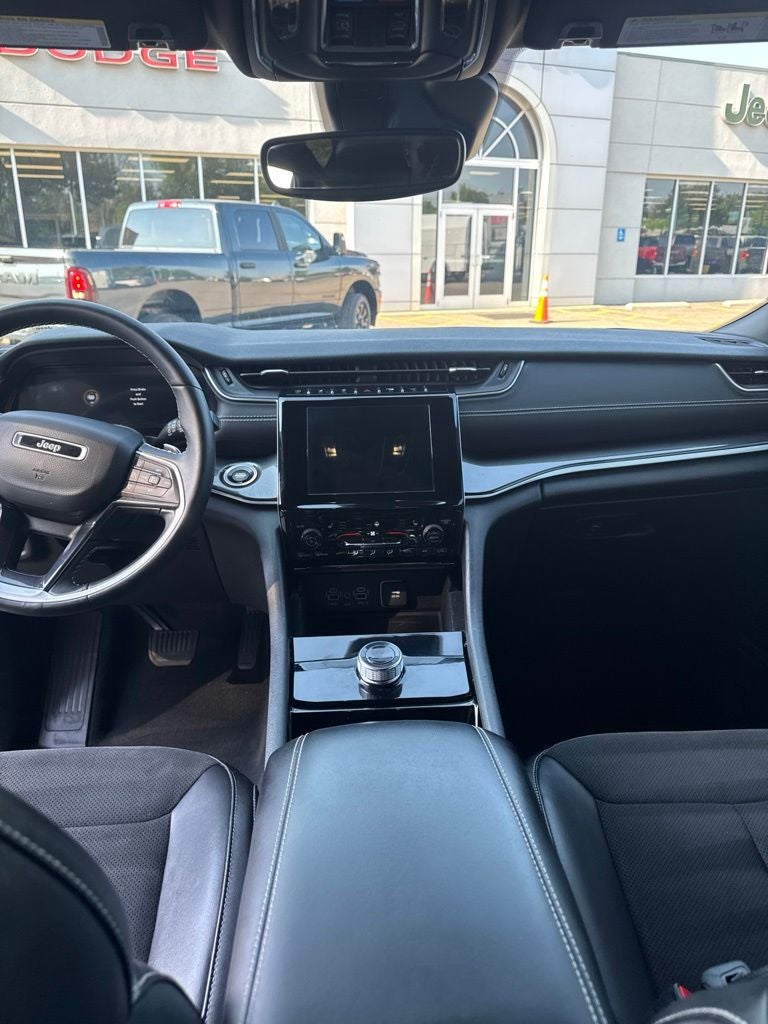 2022 Jeep Grand Cherokee Altitude