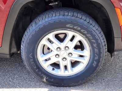 2023 Jeep Grand Cherokee Laredo 4x4