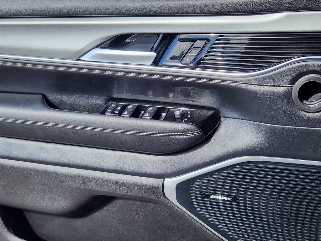 2024 Jeep Wagoneer Series II Carbide 4x4
