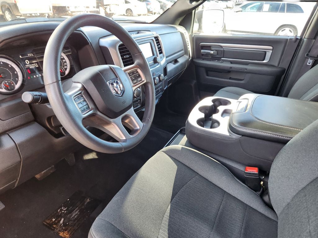 2024 RAM 1500 Classic Warlock Crew Cab 4x4 5'7' Box