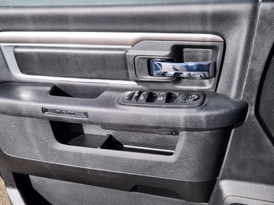 2024 RAM 1500 Classic Warlock Crew Cab 4x4 5'7' Box