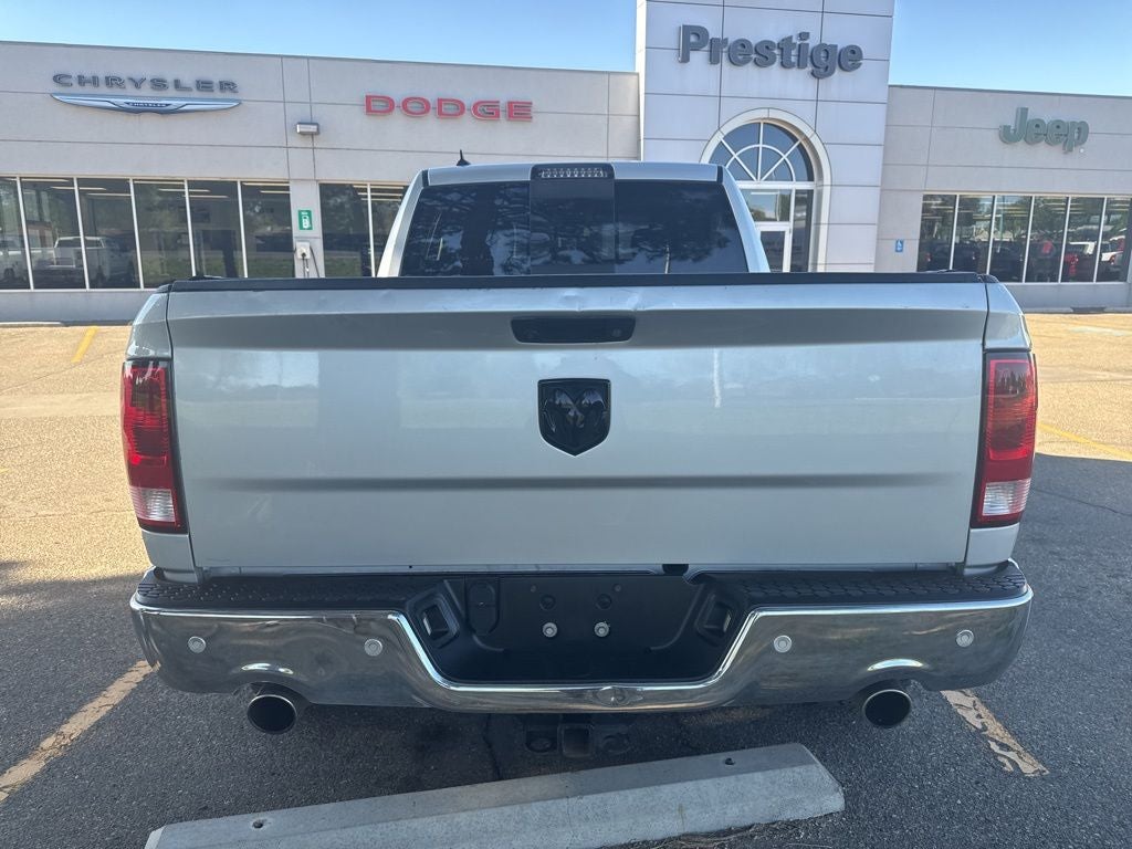 2018 RAM 1500 Big Horn Crew Cab 4x4 6'4' Box
