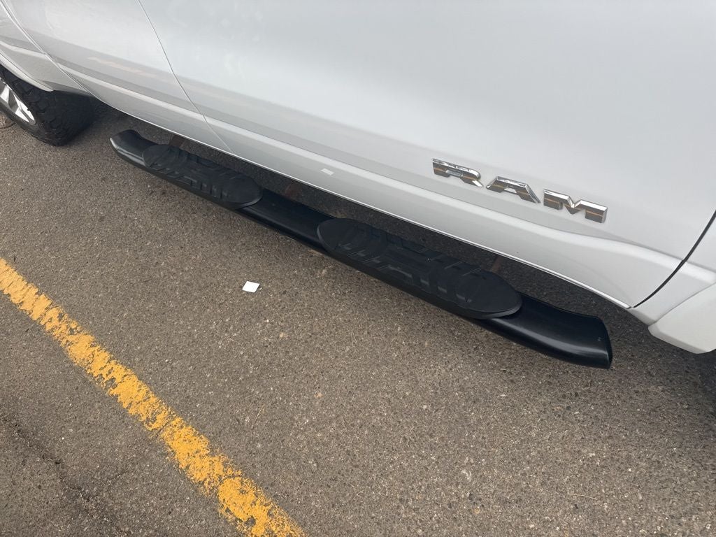 2020 RAM 1500 Laramie Quad Cab 4x4 6'4' Box