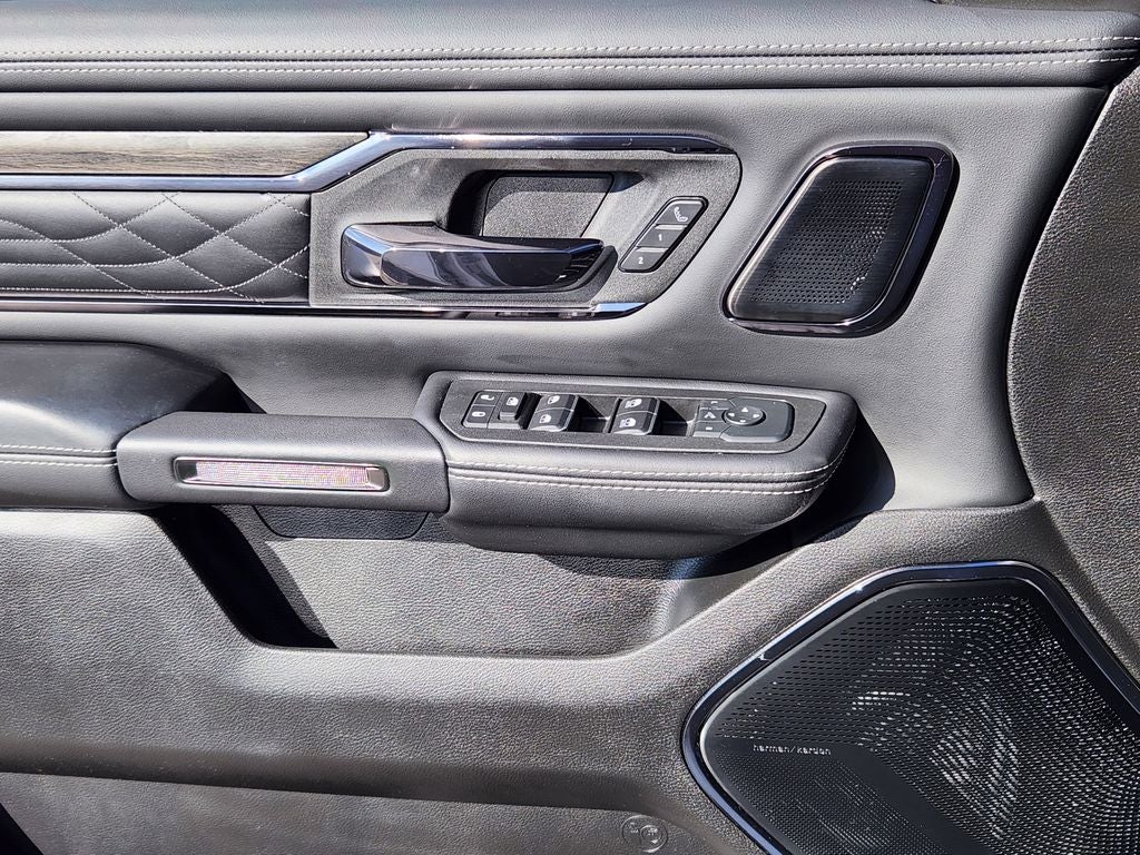 2025 RAM 1500 Limited Crew Cab 4x4 5'7' Box