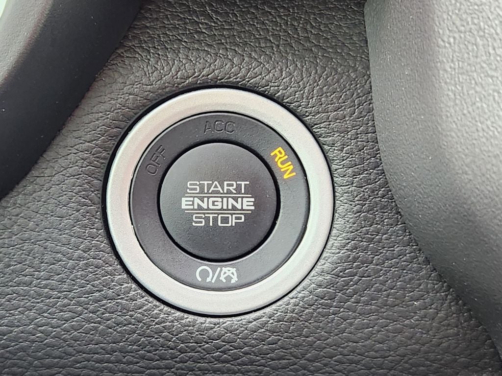 2023 RAM 1500 Laramie Crew Cab 4x4 5'7' Box