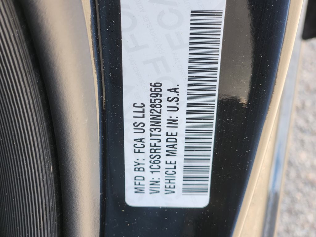 2022 RAM 1500 Laramie Crew Cab 4x4 5'7' Box