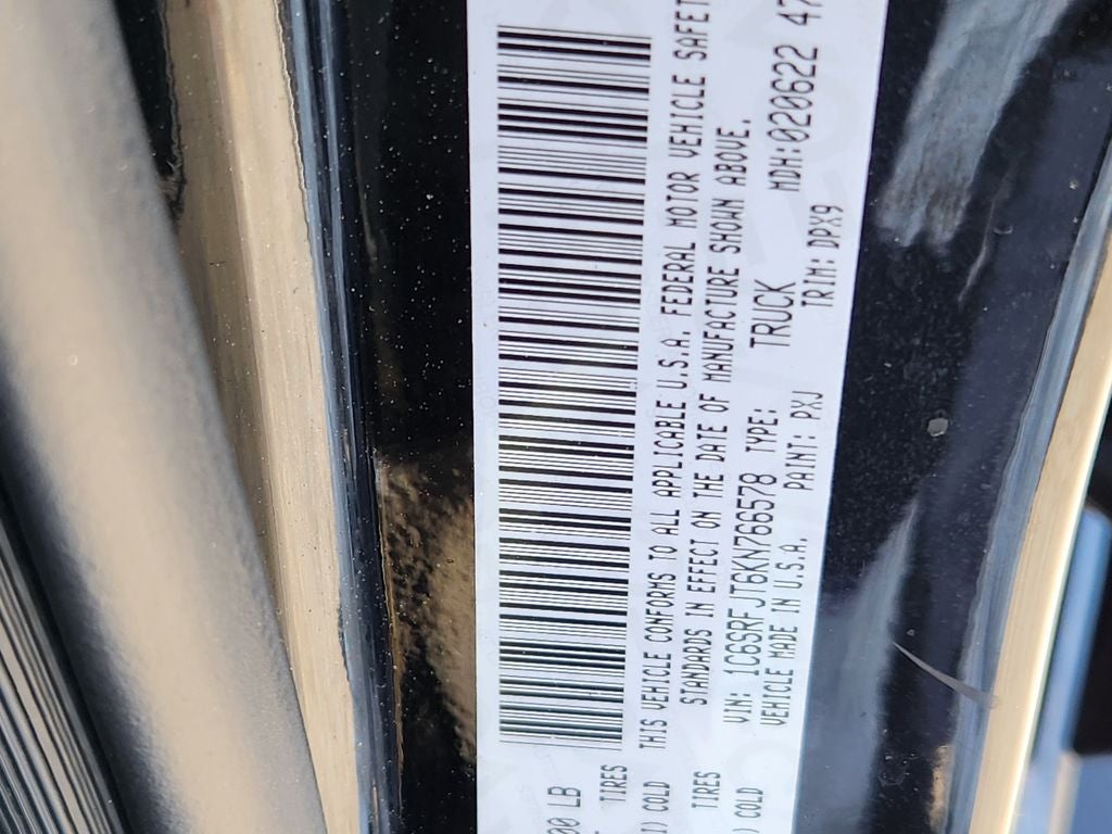 2019 RAM 1500 Laramie Crew Cab 4x4 5'7' Box