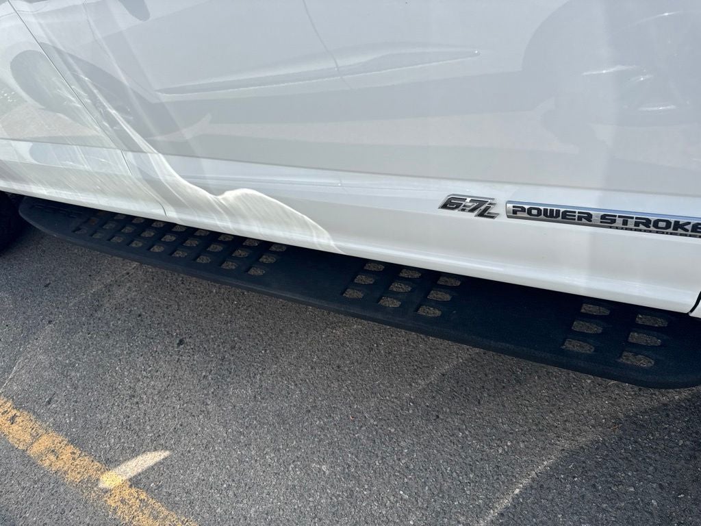 2022 Ford F-350 LARIAT