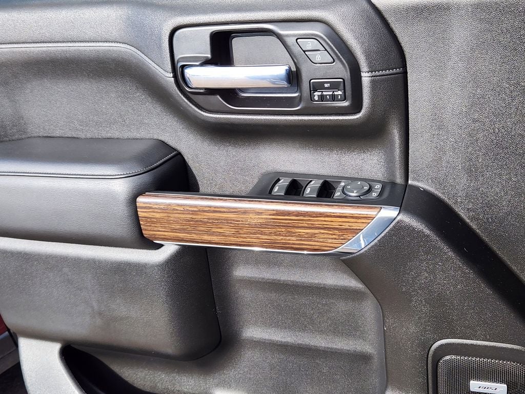 2021 Chevrolet Silverado 1500 4WD Crew Cab Short Bed High Country