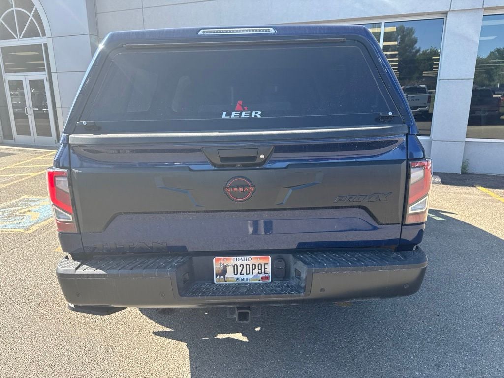 2024 Nissan TITAN Crew Cab PRO-4X 4x4