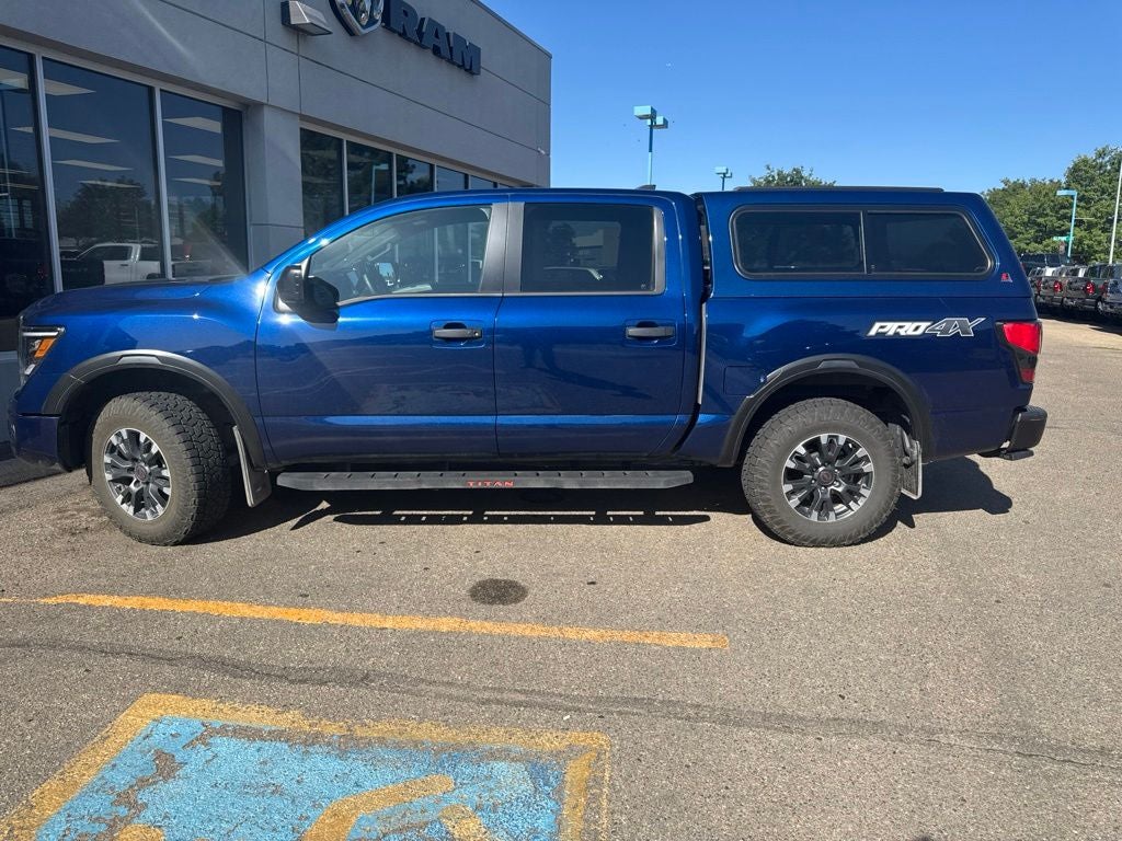 2024 Nissan TITAN Crew Cab PRO-4X 4x4