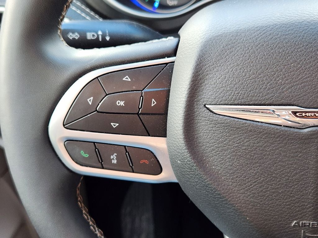 2024 Chrysler Pacifica Hybrid Select