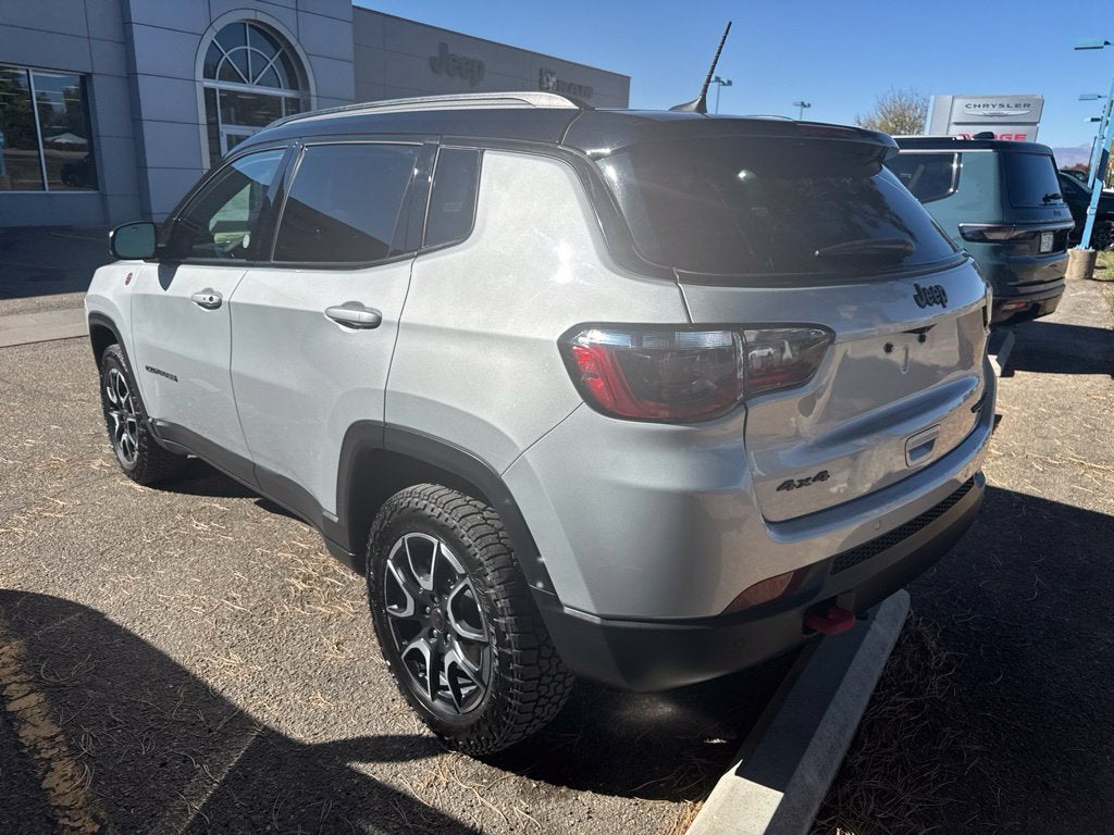 2025 Jeep Compass Trailhawk