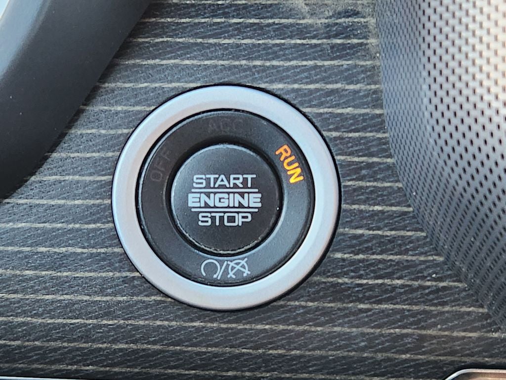 2019 RAM 3500 Limited Crew Cab 4x4 8' Box