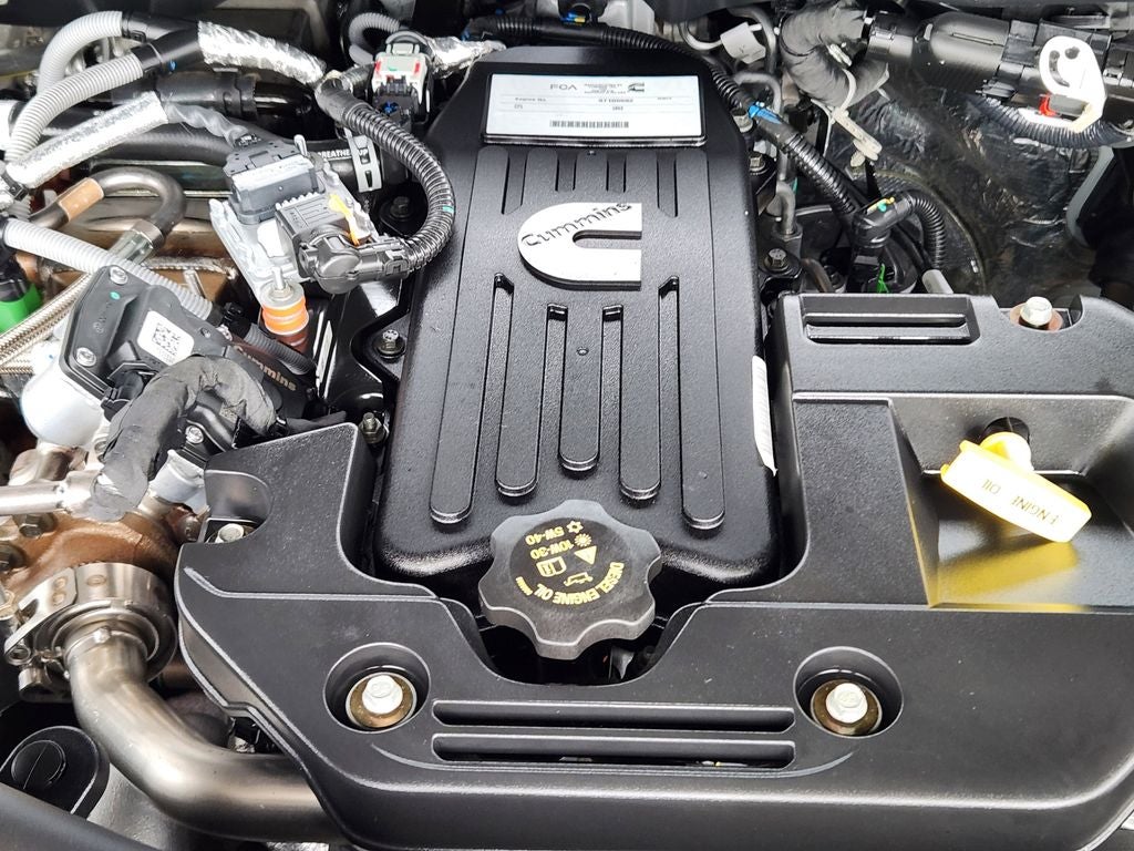 2025 RAM 3500 Limited Longhorn Crew Cab 4x4 8' Box