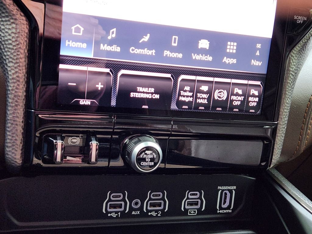 2025 RAM 3500 Limited Longhorn Crew Cab 4x4 8' Box