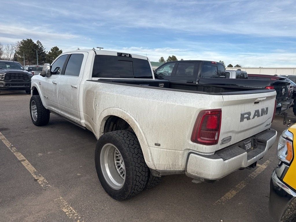 2025 RAM 3500 Limited Longhorn Crew Cab 4x4 8' Box