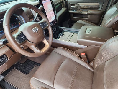 2025 RAM 3500 Limited Longhorn Crew Cab 4x4 8' Box