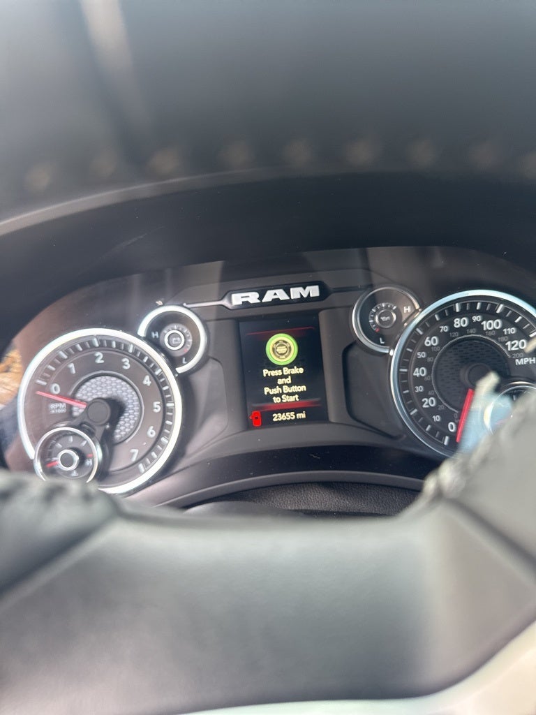 2024 RAM 2500 Big Horn Crew Cab 4x4 6'4' Box