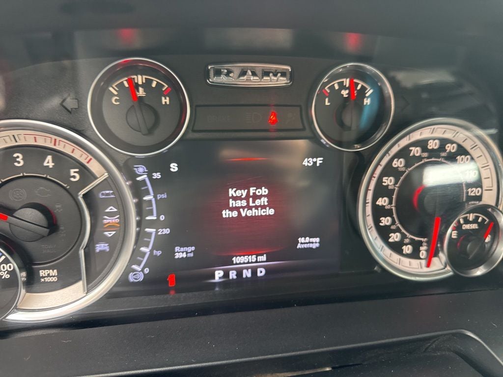 2017 RAM 2500 Laramie Crew Cab 4x4 6'4' Box