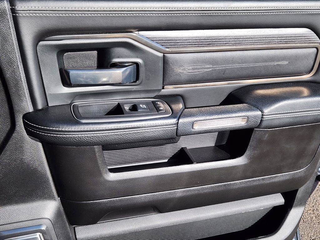 2019 RAM 2500 Limited Crew Cab 4x4 6'4' Box