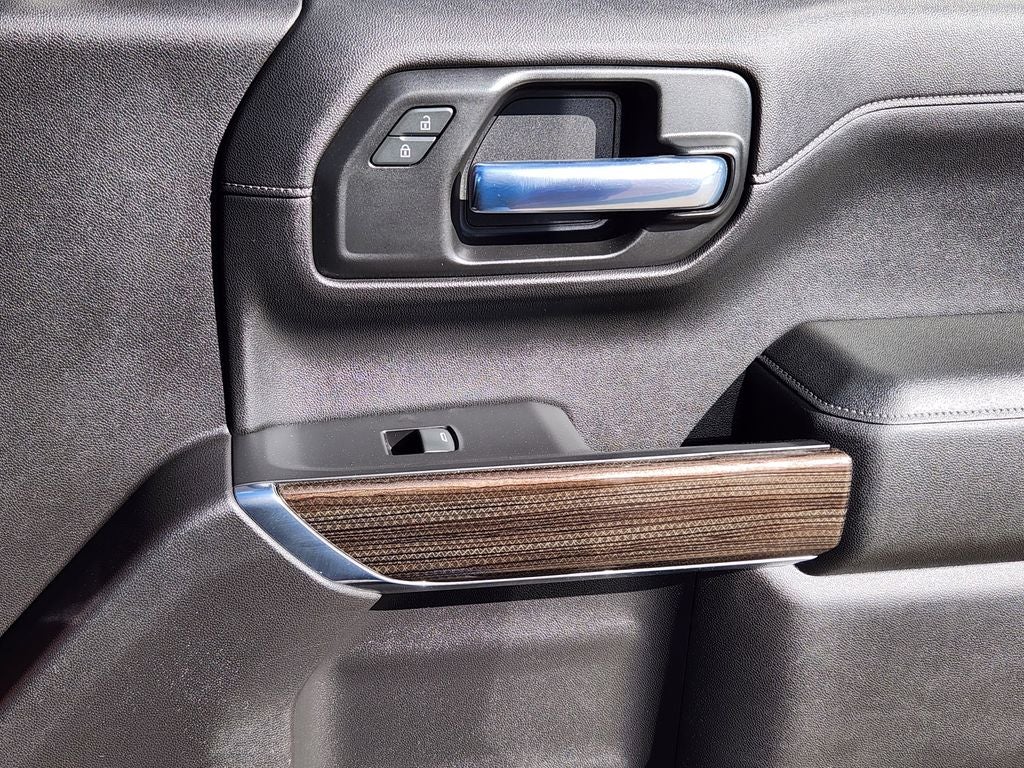 2020 Chevrolet Silverado 1500 4WD Crew Cab Short Bed RST