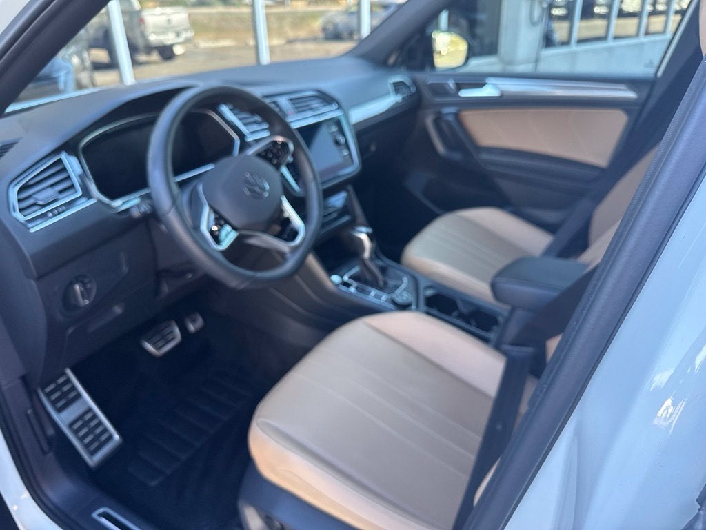 2024 Volkswagen Tiguan 2.0T SE R-Line Black