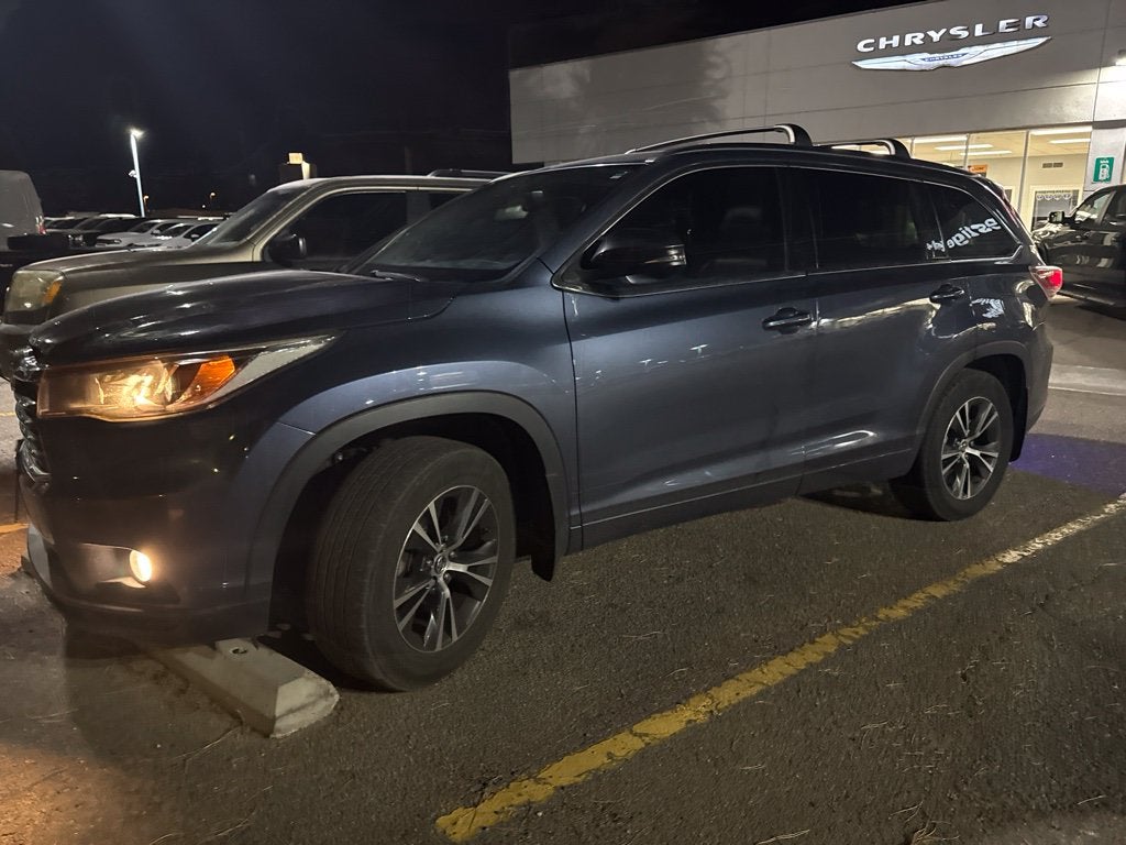2016 Toyota Highlander XLE V6