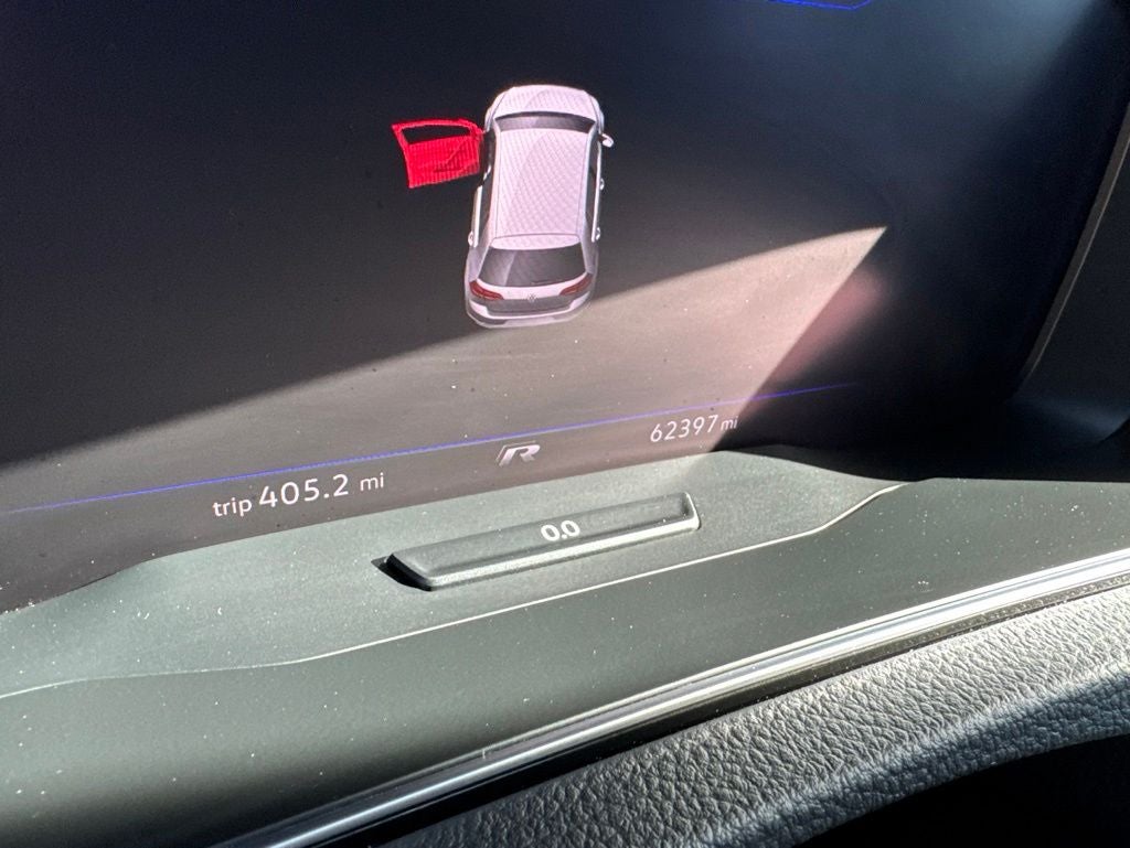 2019 Volkswagen Golf R 2.0T w/DCC & Navigation
