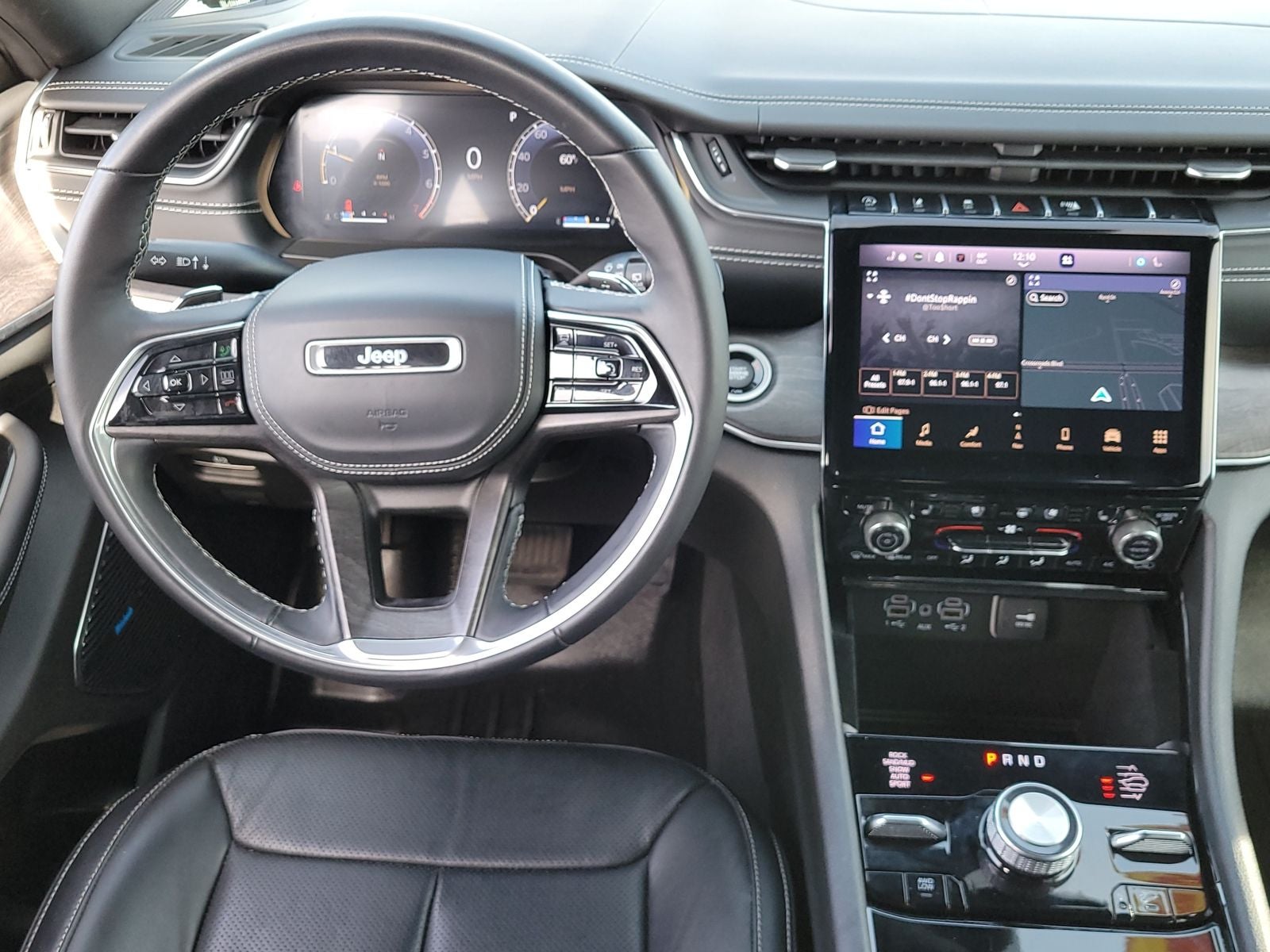 2022 Jeep Grand Cherokee Overland