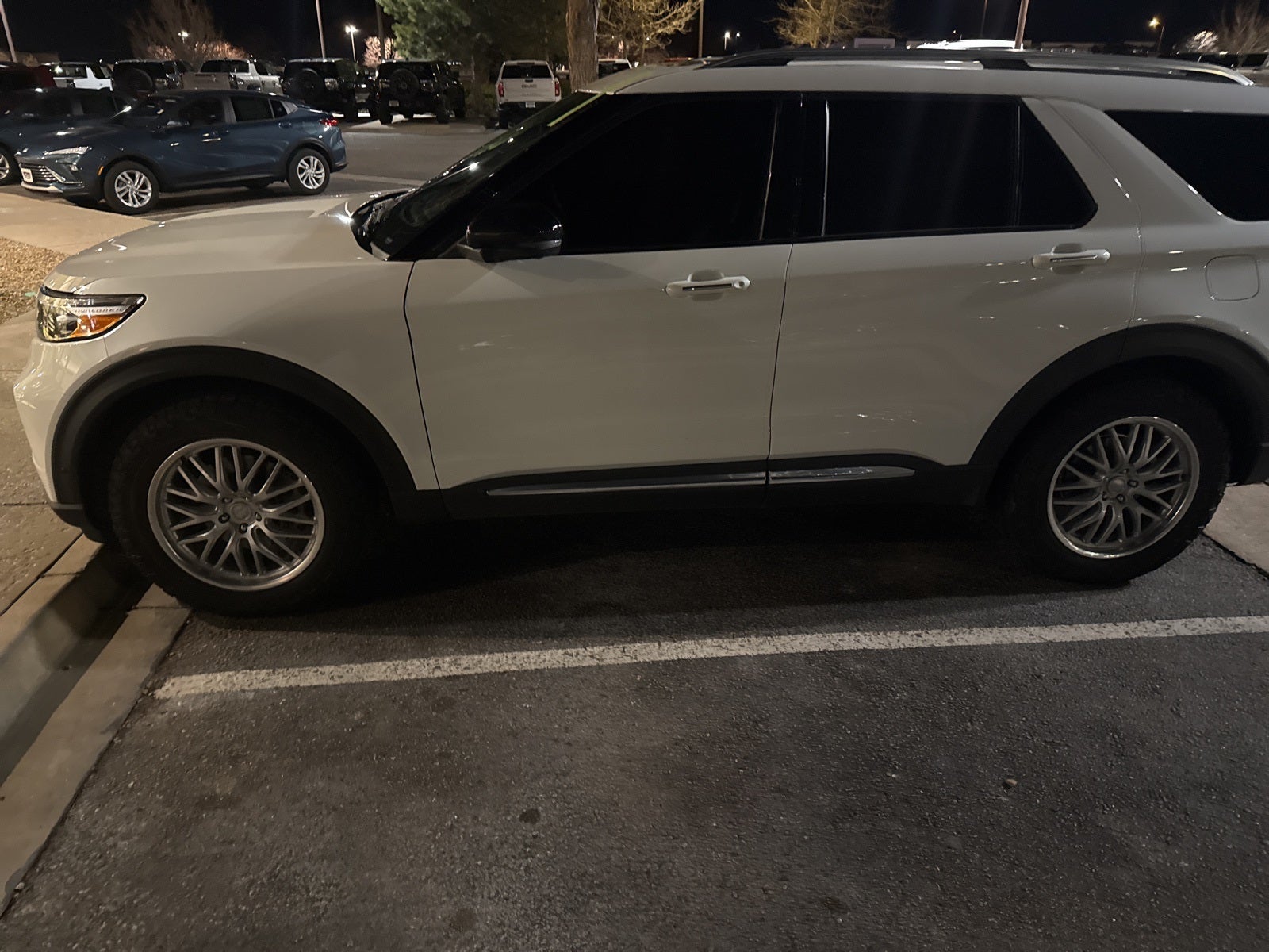 2020 Ford Explorer Platinum
