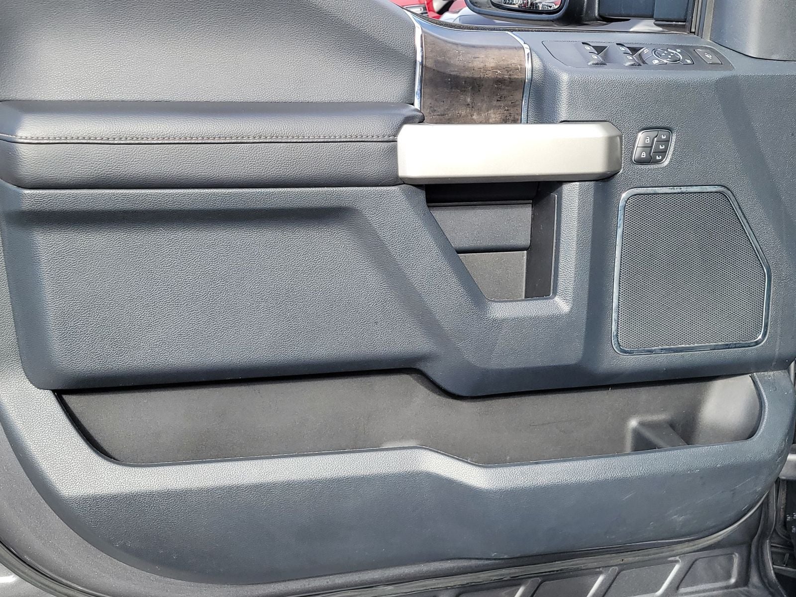 2022 Ford F-350SD Lariat