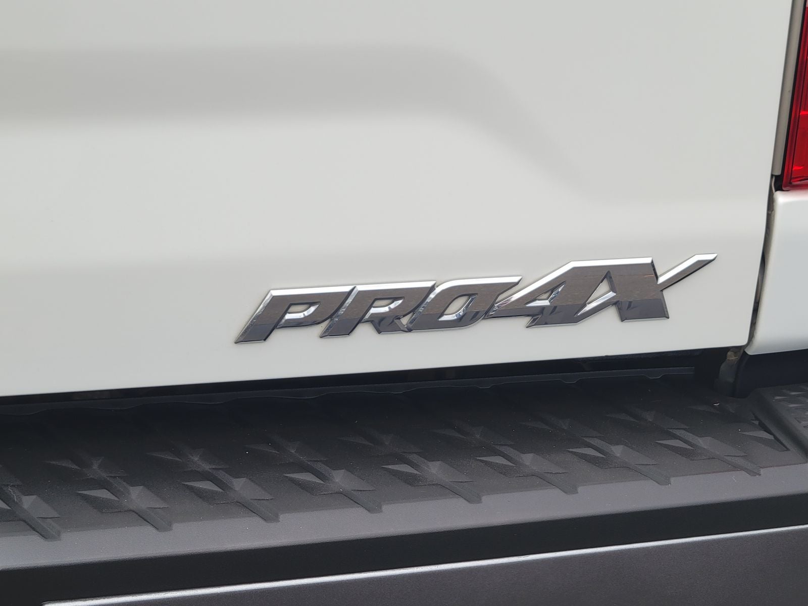 2017 Nissan Titan PRO-4X