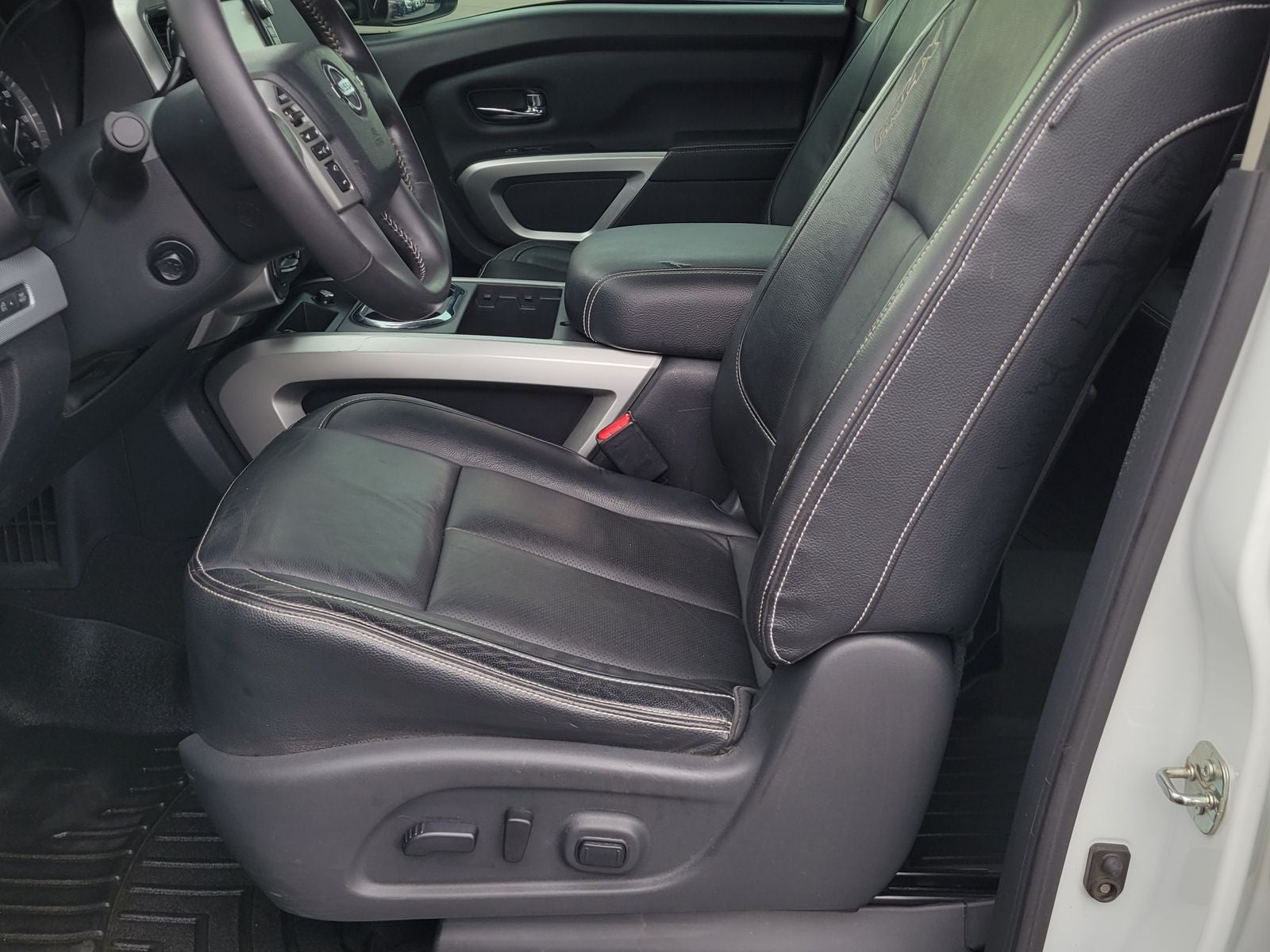 2017 Nissan Titan PRO-4X