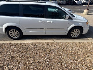 2016 Chrysler Town &amp; Country Touring