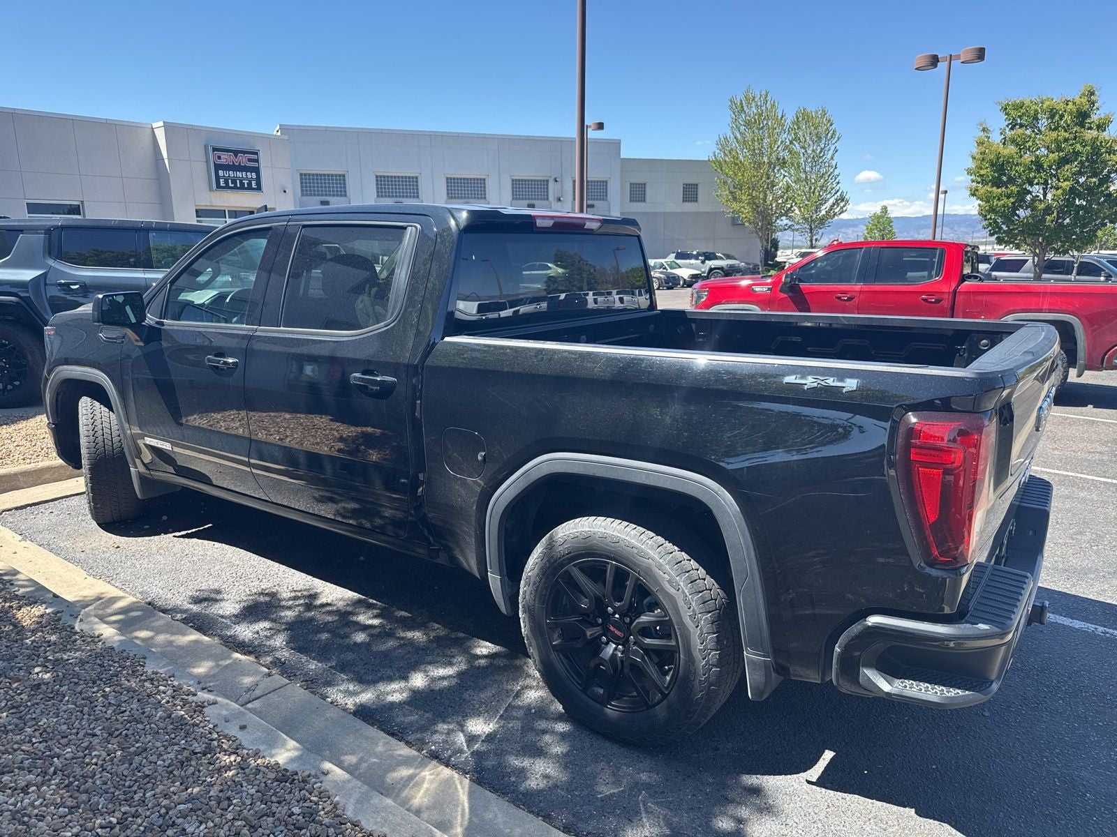 2023 GMC Sierra 1500 Elevation