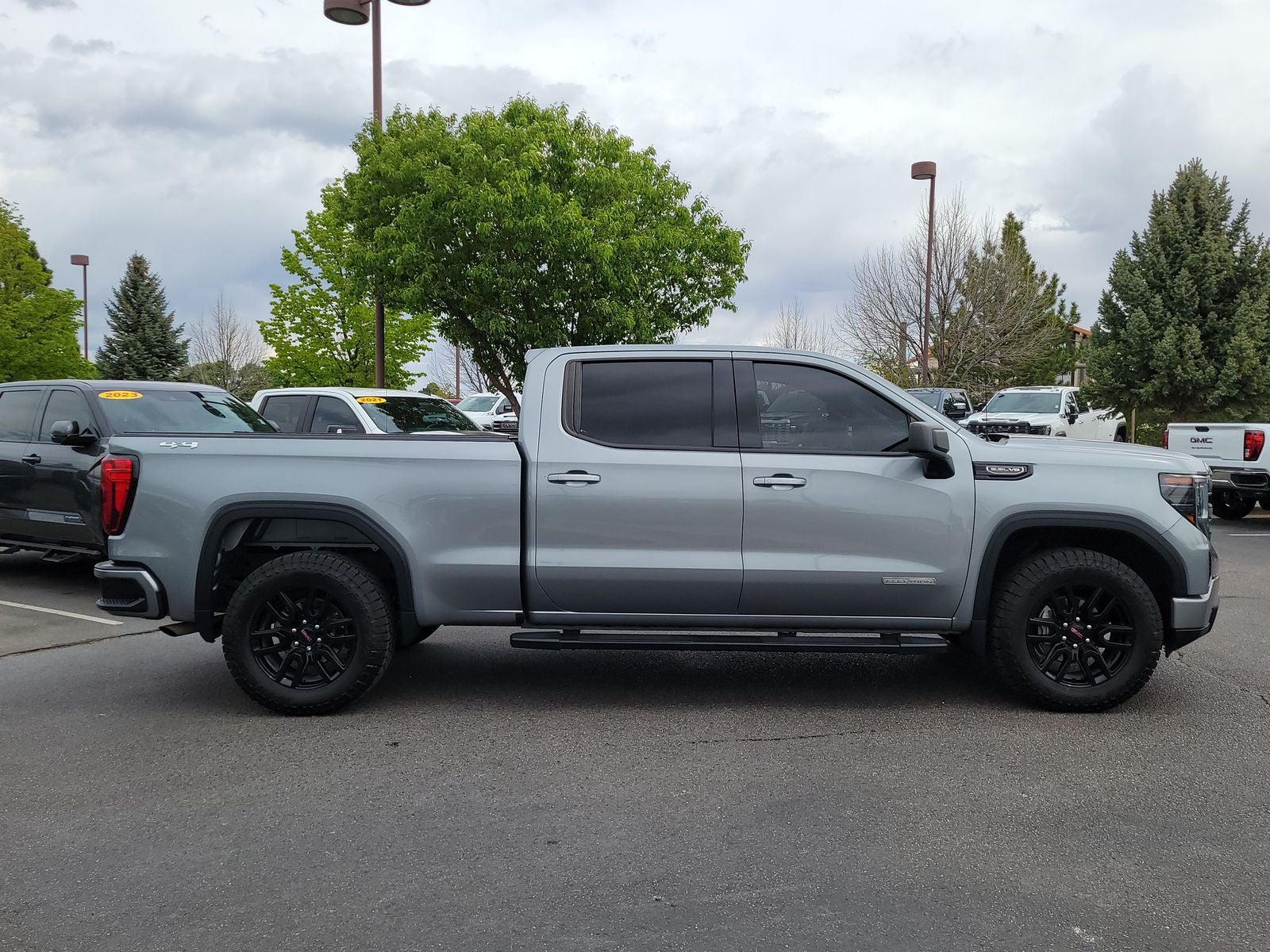 2024 GMC Sierra 1500 Elevation