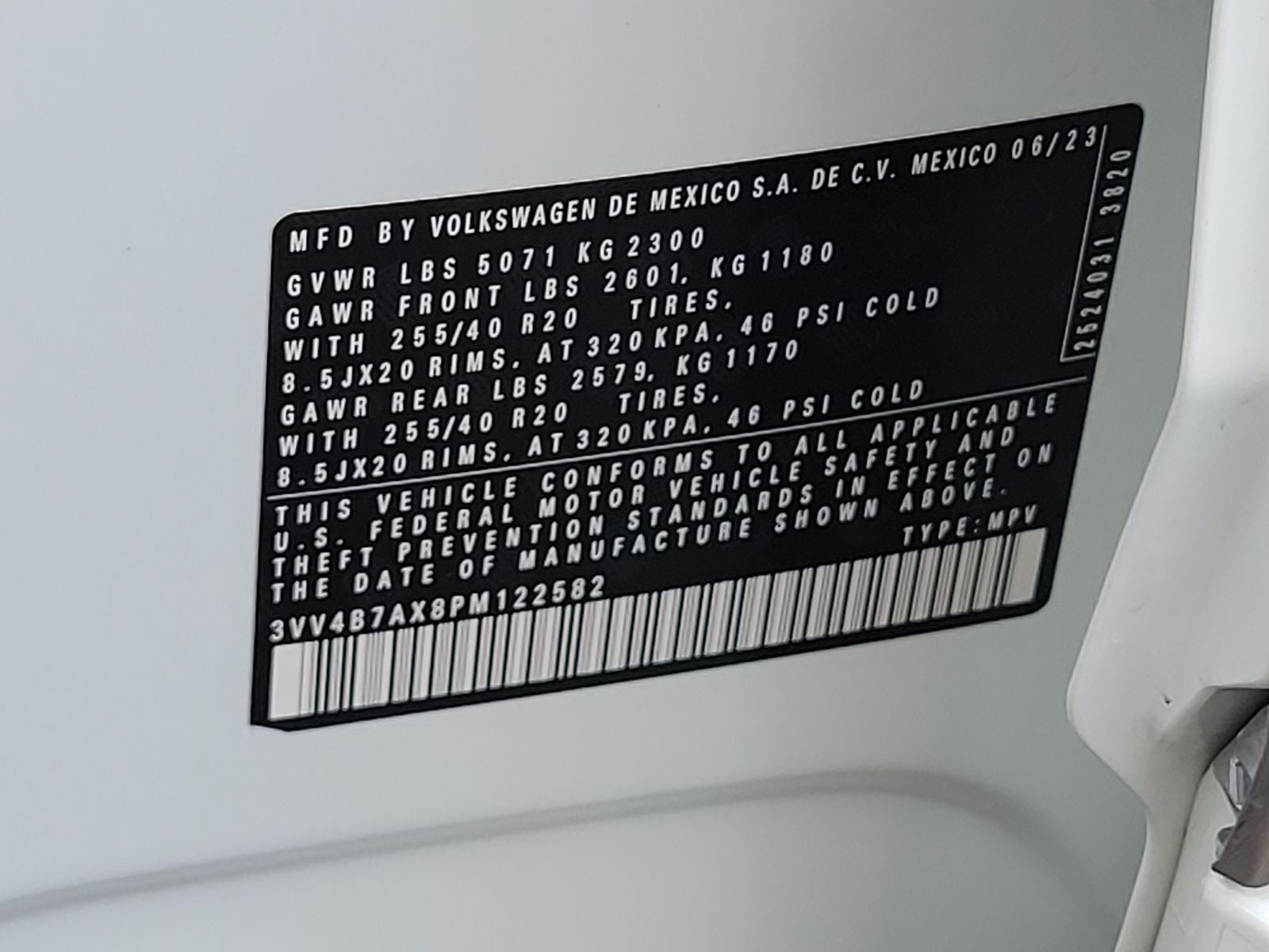 2023 Volkswagen Tiguan 2.0T SEL R-Line