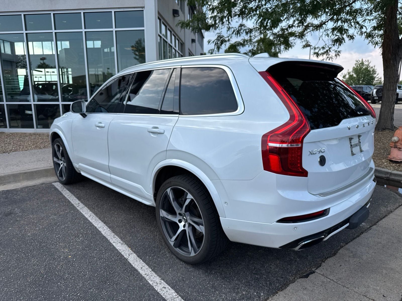 2017 Volvo XC90 T6 R-Design