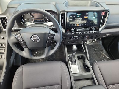 2025 Nissan Frontier SV