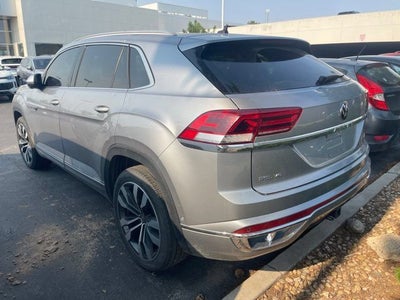 2022 Volkswagen Atlas Cross Sport 3.6L V6 SEL Premium R-Line
