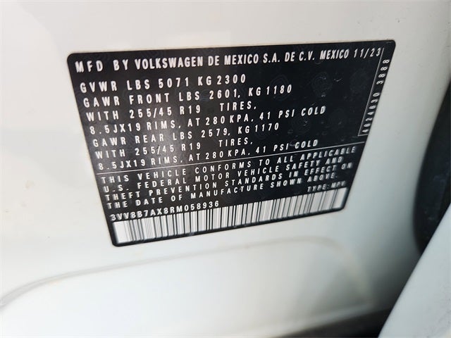 2024 Volkswagen Tiguan SE R-Line Black