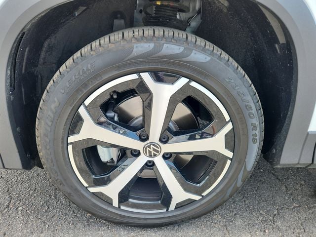 2025 Volkswagen Tiguan SE