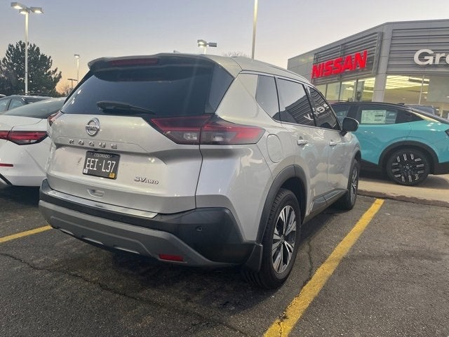 2021 Nissan Rogue SV