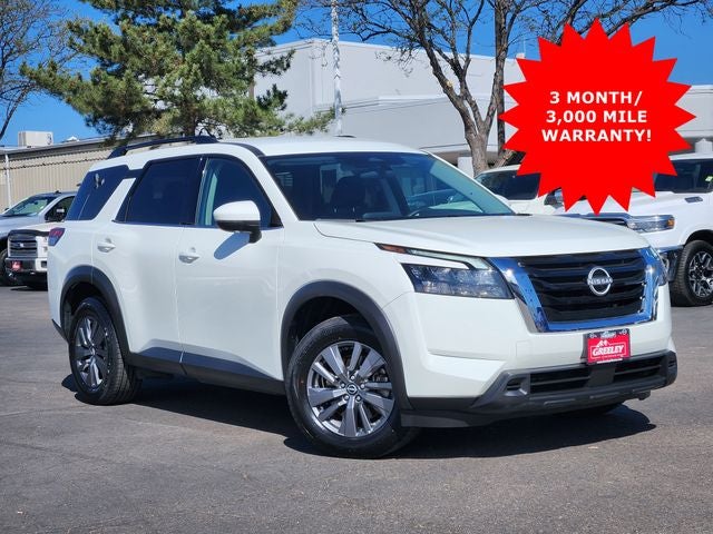 2024 Nissan Pathfinder SV