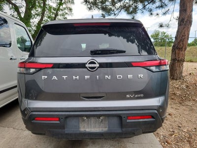 2024 Nissan Pathfinder SV